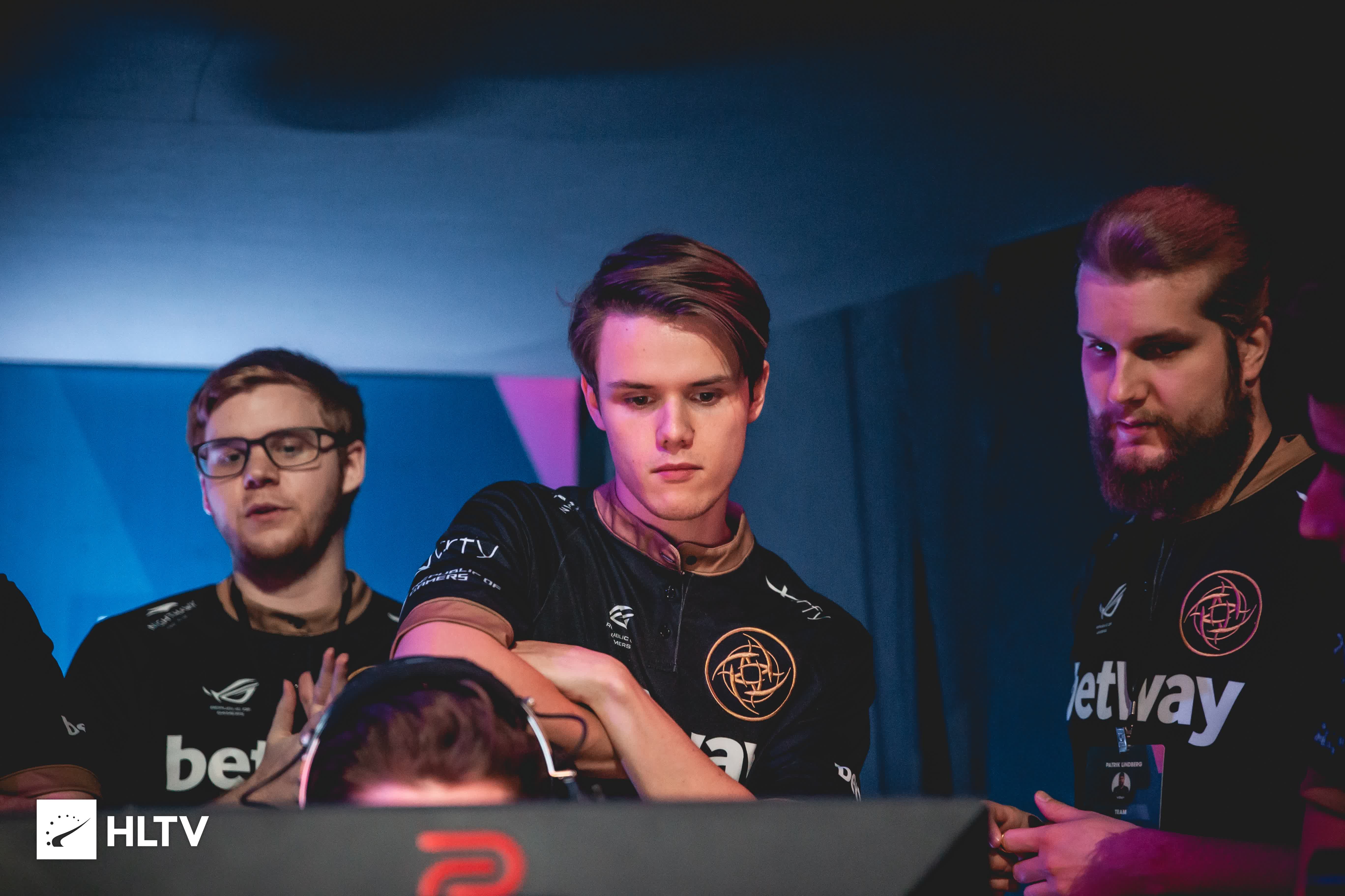 用固定小注 用固定小注